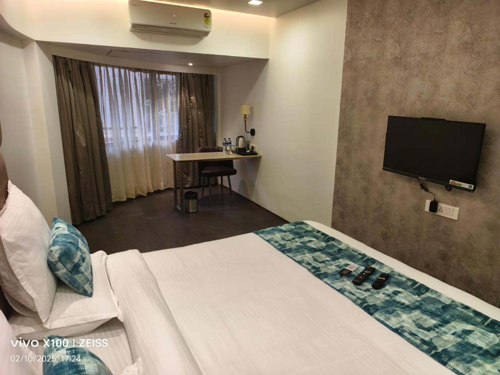 Hotel Dakshin Grandeur Navi Mumbai Exterior foto