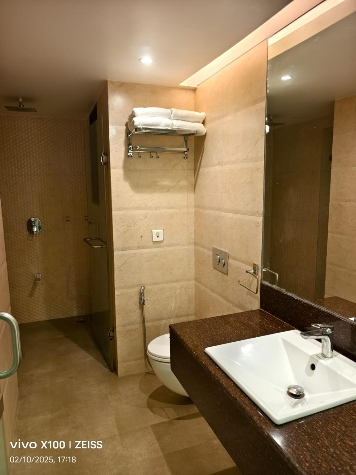 Hotel Dakshin Grandeur Navi Mumbai Exterior foto