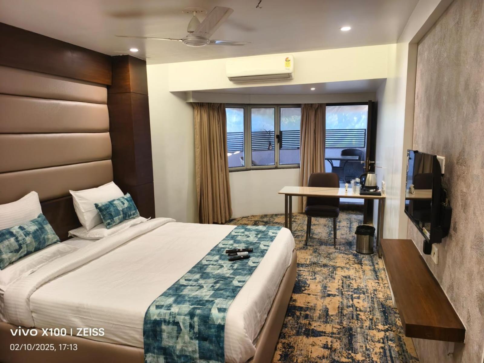 Hotel Dakshin Grandeur Navi Mumbai Exterior foto
